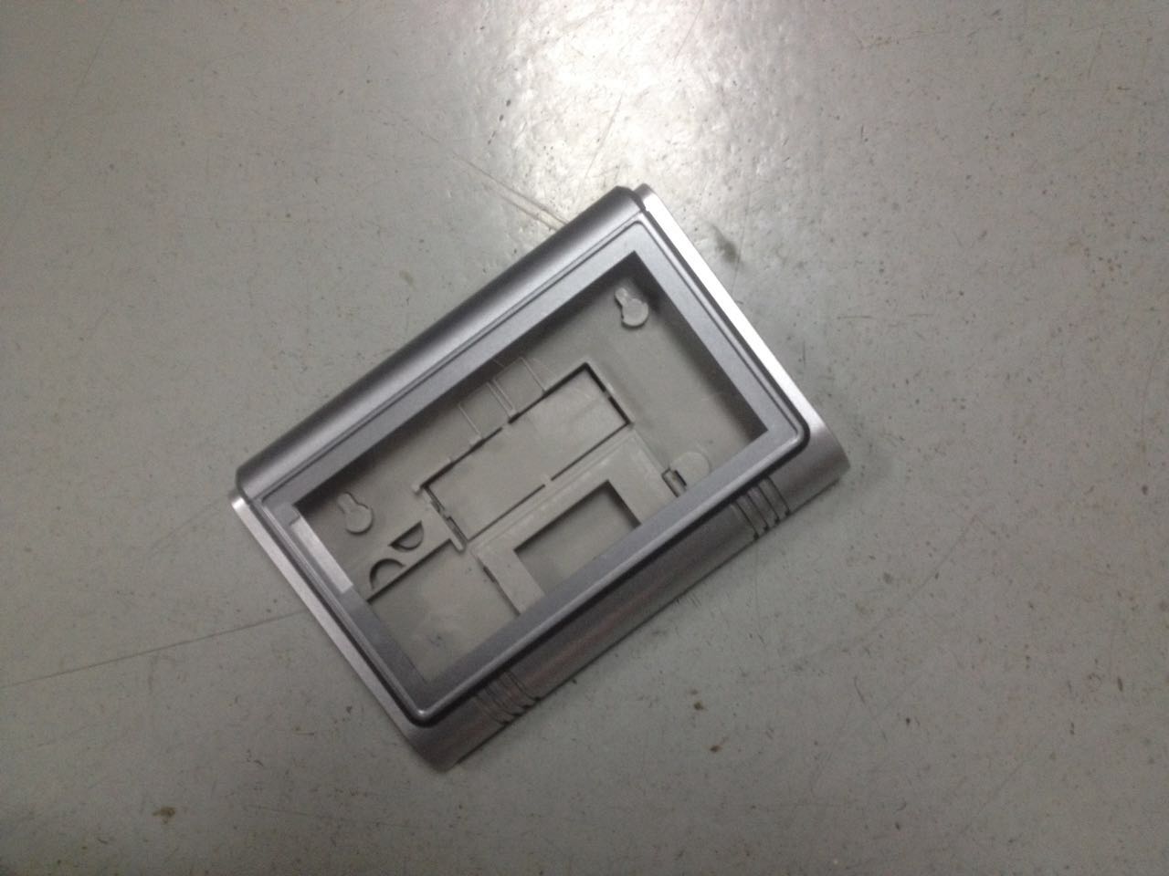 B207-報(bào)警器(qì)外(wài)殼